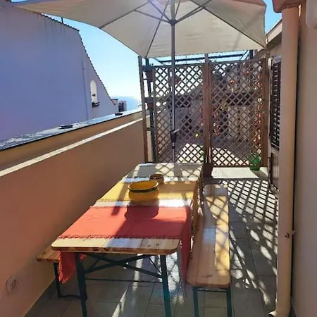 Dom wakacyjny Casa Rosa Isola di Ustica